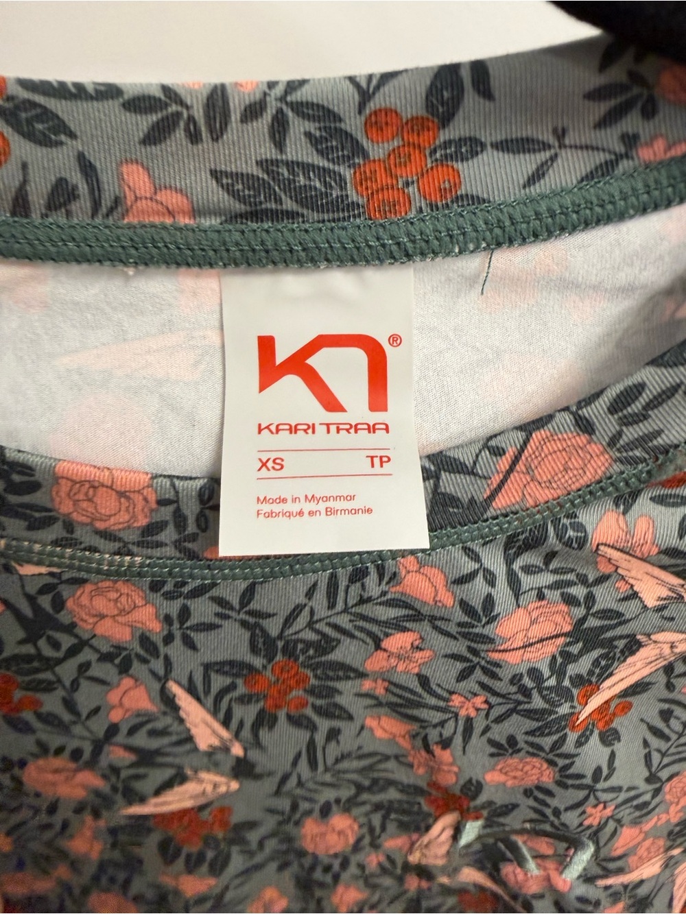 LN Kari Traa Women XS Floral Bird Long Sleeve Crew Neck Drifit Stretch Top tee - Picture 6 of 8